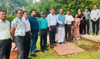 पर्यावरण दिवस पर मार्कफेड में वृक्षारोपण