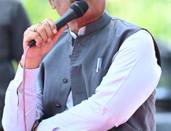 सुशासन तिहार में मुख्यमंत्री विष्णुदेव साय पहुंचे बीजापुर के सुदूर गांव कोण्डापल्ली : चौपाल में सुनीं ग्रामीणों की समस्याएं