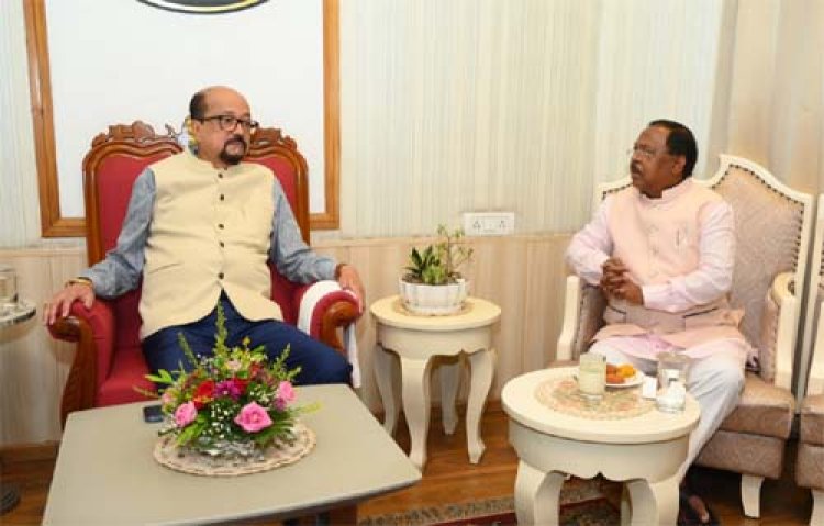 राज्यपाल डेका से कृषि मंत्री नेताम ने की भेंट