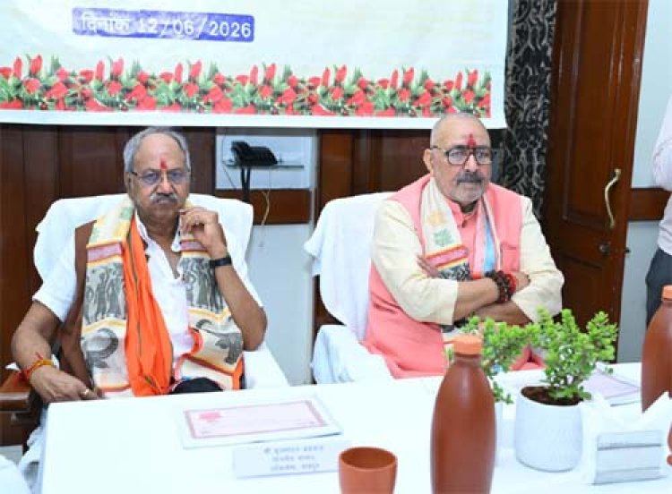 रेशम, खादी और हथकरघा क्षेत्र को नई दिशा: केंद्रीय वस्त्र मंत्री गिरिराज सिंह ने दिए महत्वपूर्ण निर्देश