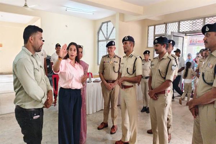 सामुदायिक सुरक्षा शिविरों में पुलिस अब सुरक्षा के साथ स्वास्थ्य, शिक्षा, रोजगार एवं कौशल विकास की भी बना रही है मजबूत आधारशिला