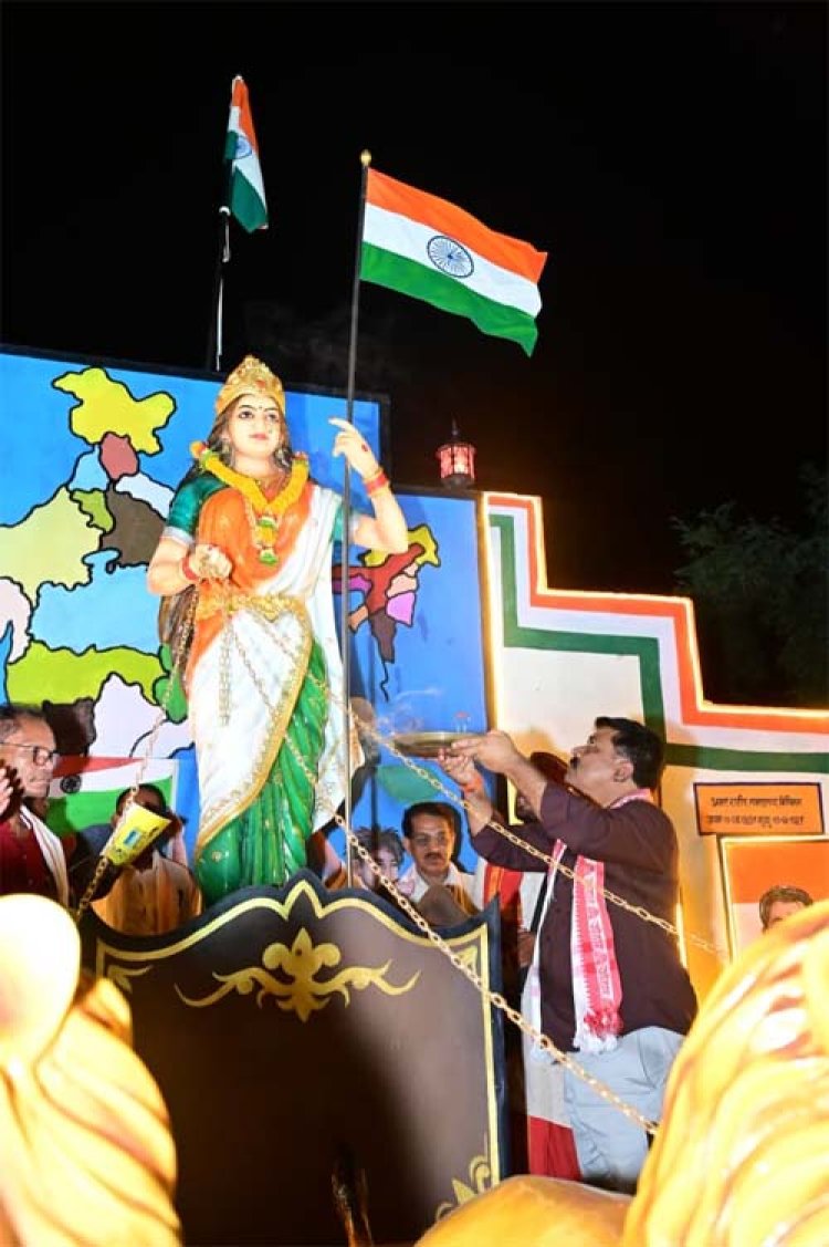 उप मुख्यमंत्री विजय शर्मा ने भारत माता की प्रतिमा एवं भव्य शहीद स्मारक का किया लोकार्पण