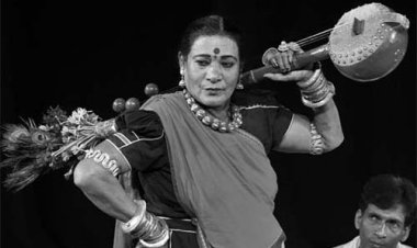 लोककला की अमर स्वर-सरिता को राजकीय सम्मानः पद्म विभूषण तीजन बाई को अश्रुपूरित विदाई