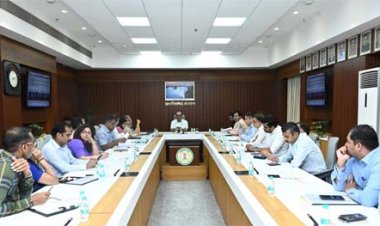 मुख्य सचिव विकासशील ने सचिवों की ली उच्च स्तरीय बैठक