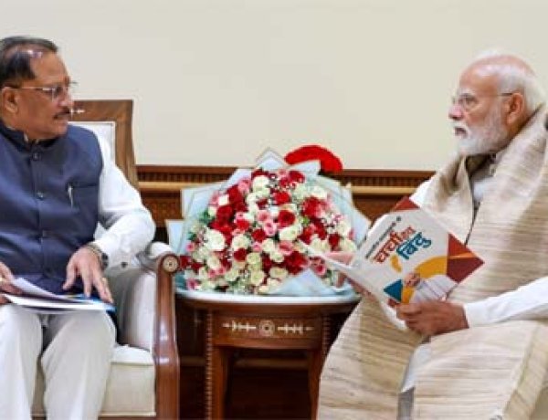 प्रधानमंत्री नरेंद्र मोदी से मुख्यमंत्री विष्णु देव साय ने की भेंट, छत्तीसगढ़ के विकास और बस्तर विजन पर हुई विस्तृत चर्चा