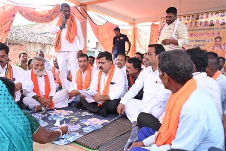 उप मुख्यमंत्री विजय शर्मा ने देर शाम सहसपुर लोहारा के ग्रामीण अंचलों का किया दौरा