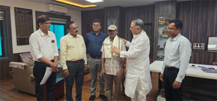 हौसलों की उड़ान: दिव्यांगता को मात देकर चितुराम नाग बने आत्मनिर्भरता की मिसाल