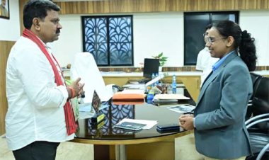 उप मुख्यमंत्री विजय शर्मा ने राष्ट्रपति भवन से आमंत्रण मिलने पर रेणुका गोस्वामी को दी बधाई