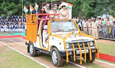 स्वतंत्रता दिवस पर राज्यसभा सांसद श्रीमती लक्ष्मी वर्मा ने किया ध्वजारोहण’