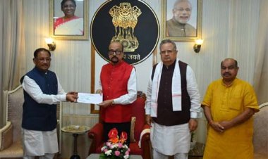 मुख्यमंत्री विष्णु देव साय ने राज्यपाल रमेन डेका से की सौजन्य भेंट