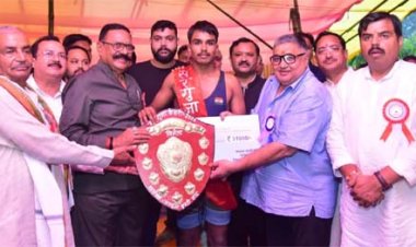 नागपंचमी पर अंबिकापुर में भव्य दंगल कुश्ती प्रतियोगिता