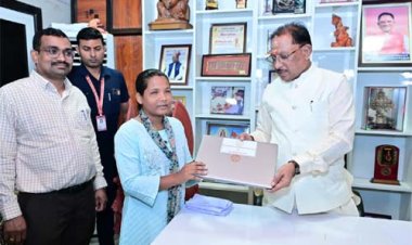 दृष्टिबाधा नहीं बनी बाधा, जयमंती के सपनों को मिली डिजिटल उड़ान