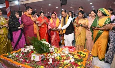 मुख्यमंत्री विष्णुदेव साय ने पवित्र श्रावण मास में अपने निवास में किया रुद्राभिषेक