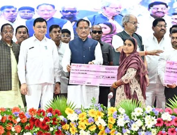 ढाई साल की उपलब्धियाँ- छत्तीसगढ़ का श्रमिक कल्याण के क्षेत्र में नई पहचान