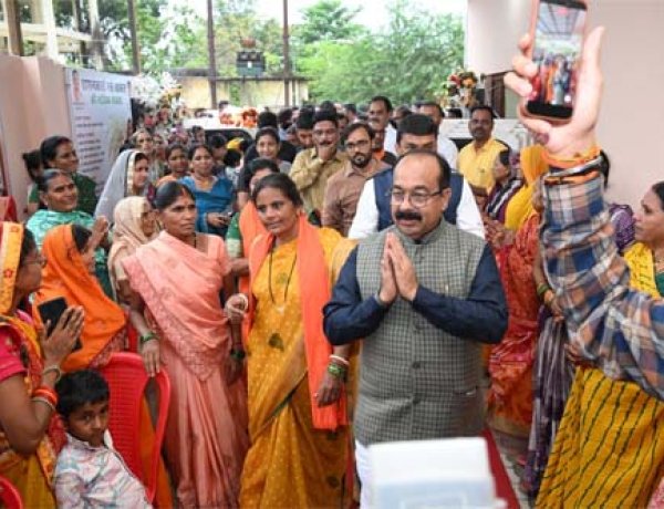 उप मुख्यमंत्री अरुण साव ने अन्नपूर्ति ग्रेन एटीएम का किया शुभारंभ