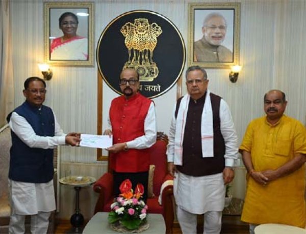 मुख्यमंत्री विष्णु देव साय ने राज्यपाल रमेन डेका से की सौजन्य भेंट