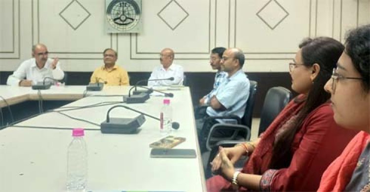 शिक्षा नीति में वैश्विक दृष्टिकोण और विलुप्त ज्ञान के पुनरुद्धार पर बल