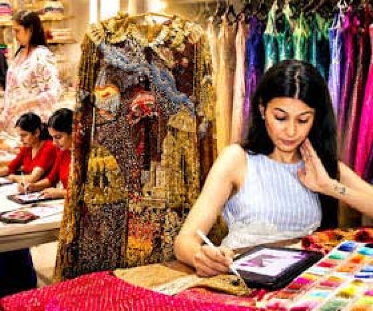 स्वदेशी फैशन शो में आत्मसमर्पित महिलाओं की स्वैच्छिक भागीदारी, बढ़ा आत्मविश्वास