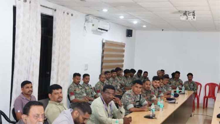 माओवाद के साये से पुलिस की वर्दी तक: अर्जुन की प्रेरक कहानी