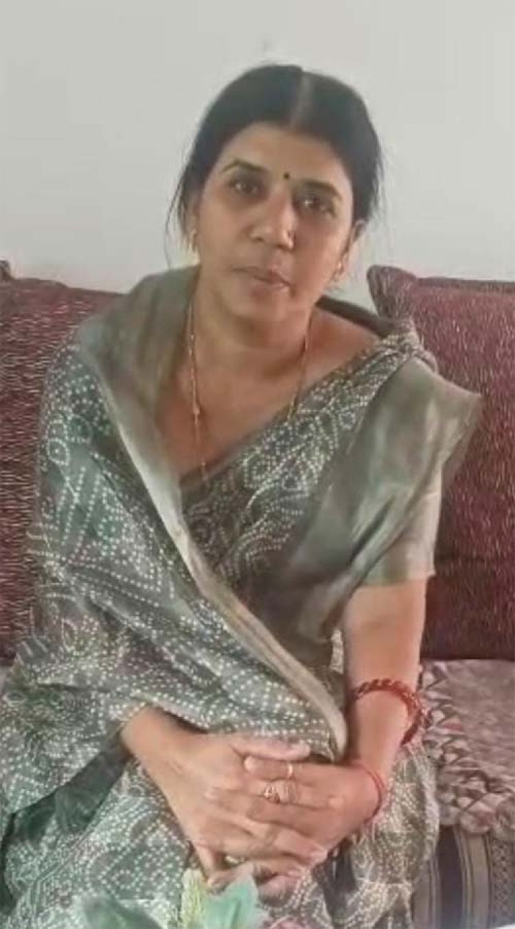 सक्षम योजना से संवरी किस्मतः ईंट के कारोबार से आत्मनिर्भरता की नई इबारत लिख रहीं कुसुम