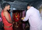 शिक्षा मंत्री यादव ने माँ दंतेश्वरी की पूजा-अर्चना कर लिया आशीर्वाद
