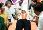 सेवा संकल्प अभियान : उप मुख्यमंत्री विजय शर्मा ने महारानी अस्पताल जगदलपुर में किया रक्तदान