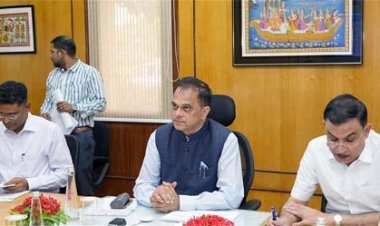 प्रोजेक्ट मॉनिटरिंग ग्रुप (पीएमजी) के लंबित प्रकरणों की समीक्षा