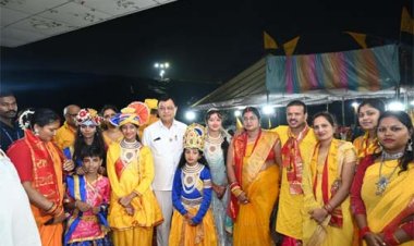 श्रीकृष्ण जन्माष्टमी पर सर्व यादव समाज की भव्य शोभायात्रा में शामिल हुए कैबिनेट मंत्री लखन लाल देवांगन