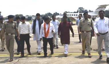 उप मुख्यमंत्री विजय शर्मा और वन मंत्री केदार कश्यप का जगदलपुर आगमन
