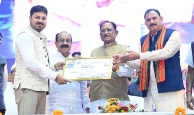 आयुर्वेद भारत की प्राचीन ज्ञान परंपरा की अमूल्य धरोहर, आधुनिक स्वास्थ्य सेवाओं के साथ भारतीय चिकित्सा पद्धतियों को भी दे रहे बढ़ावा: मुख्यमंत्री विष्णुदेव साय
