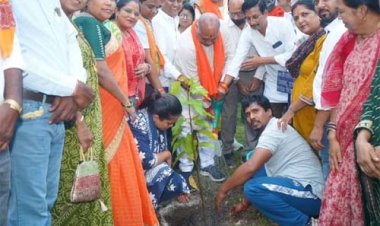 सेवा संकल्प अभियान के तहत दुर्ग में जनसेवा, पर्यावरण संरक्षण और जागरूकता की अनूठी पहल