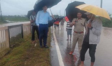 बस्तर में चक्रवाती तूफान ‘अर्नब का असर, मूसलाधार बारिश से बाढ़ की स्थिति, प्रशासन ने संभाला मोर्चा