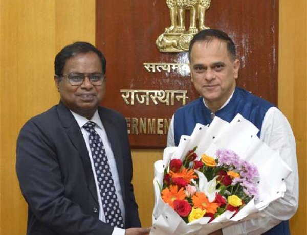 नाबार्ड चेयरमैन की मुख्य सचिव से शिष्टाचार भेंट