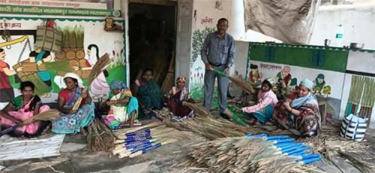 अबुझमाड़ की नई सुबह: जब जंगलों की छांव से निकलकर स्वावलंबन की मिसाल बनीं नारायणपुर की महिलाएं