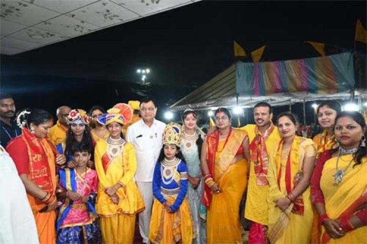 श्रीकृष्ण जन्माष्टमी पर सर्व यादव समाज की भव्य शोभायात्रा में शामिल हुए कैबिनेट मंत्री लखन लाल देवांगन