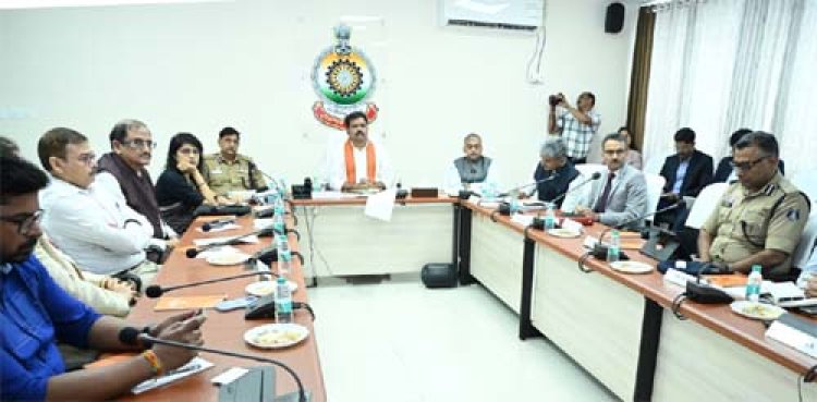 नवीन आपराधिक कानूनों के क्रियान्वयन में तेजी लाएं, प्रत्येक मापदंड पर दिखे ठोस सुधार- उप मुख्यमंत्री विजय शर्मा