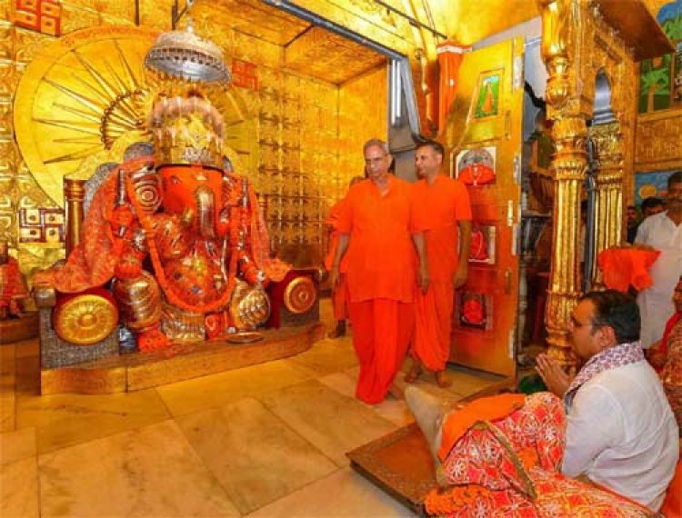 मुख्यमंत्री भजनलाल शर्मा ने मोती डूंगरी मंदिर में किये दर्शन 