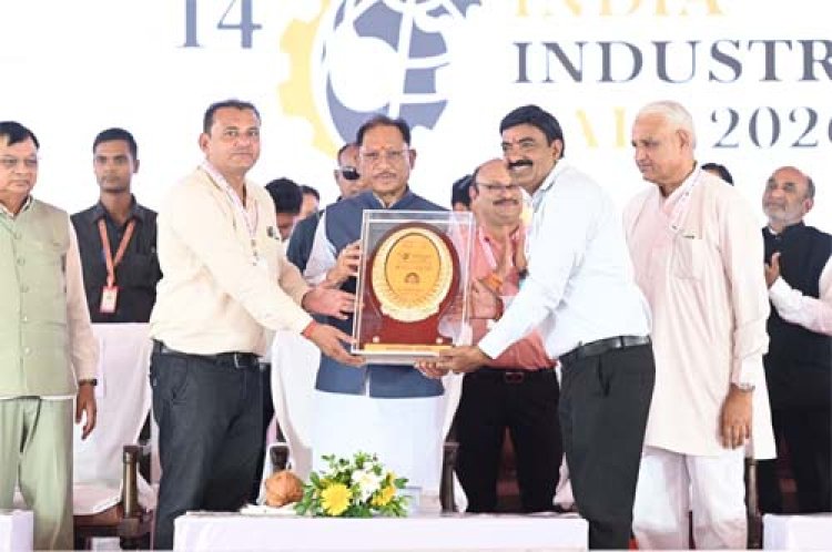 भविष्य के उद्योगों का नया केंद्र बनने की ओर अग्रसर छत्तीसगढ़: मुख्यमंत्री विष्णु देव साय
