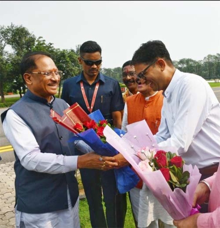 रायगढ़ पहुंचने पर मुख्यमंत्री विष्णुदेव साय का हुआ भव्य स्वागत