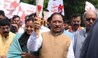 प्रधानमंत्री नरेंद्र मोदी के जनसेवा के 25 वर्ष देश के विकास और परिवर्तन की प्रेरक यात्रा : मुख्यमंत्री विष्णुदेव साय