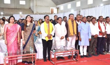 सेवा संकल्प अभियान के तहत कबीरधाम में निकली भव्य सेवा ज्योति यात्रा, उप मुख्यमंत्री विजय शर्मा हुए शामिल