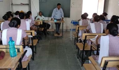 विश्व मानसिक स्वास्थ्य दिवस पर जीएनएम ट्रेनिंग सेंटर में जागरूकता व्याख्यान आयोजित