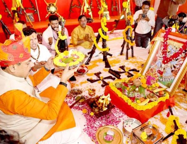 शस्त्र-पूजन भारतीय संस्कृति, शौर्य और कर्तव्यनिष्ठा का प्रतीक : मुख्यमंत्री डॉ. यादव