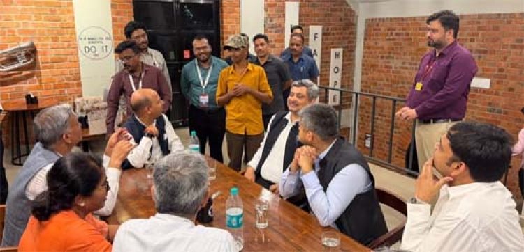 बस्तर में पुनर्वास और स्वावलंबन की मिसाल बना ‘पण्डुम कैफ़े’, केंद्रीय सहकारिता सचिव ने की सराहना