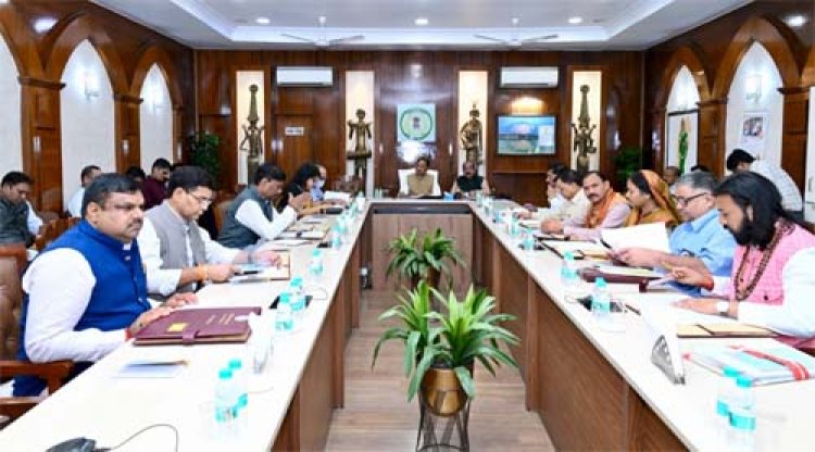 CM साय की अध्यक्षता में सिविल लाइन स्थित निवास कार्यालय में केबिनेट की बैठक, मंत्रिपरिषद के निर्णय 