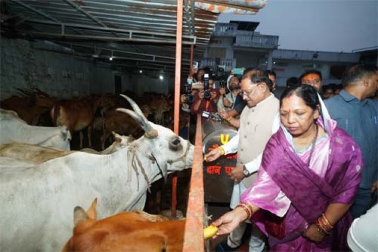 मुख्यमंत्री विष्णु देव साय ने शिवरीनारायण में भगवान नर-नारायण के किए दर्शन, प्रदेशवासियों की सुख-समृद्धि और खुशहाली की कामना