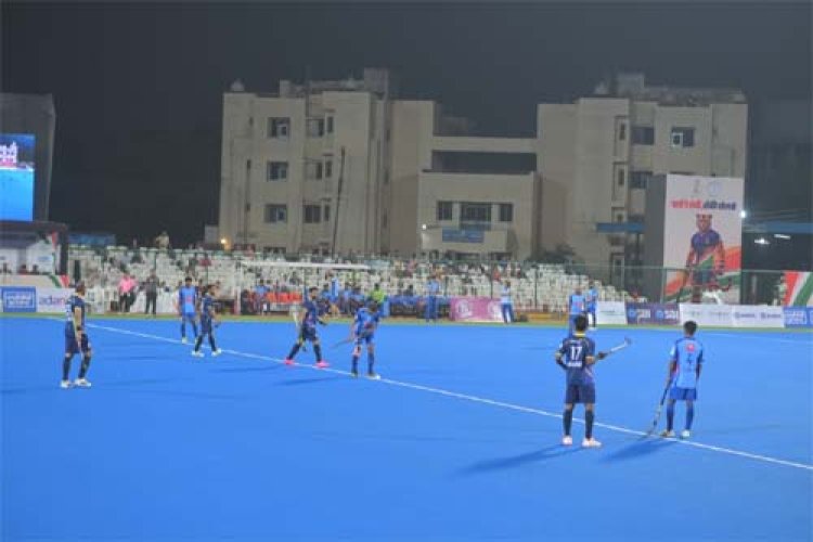 राजधानी रॉयल्स पर 4-3 की जीत के बाद चक्रधर चैंपियंस सेमीफाइनल में जगह बनाने के और करीब
